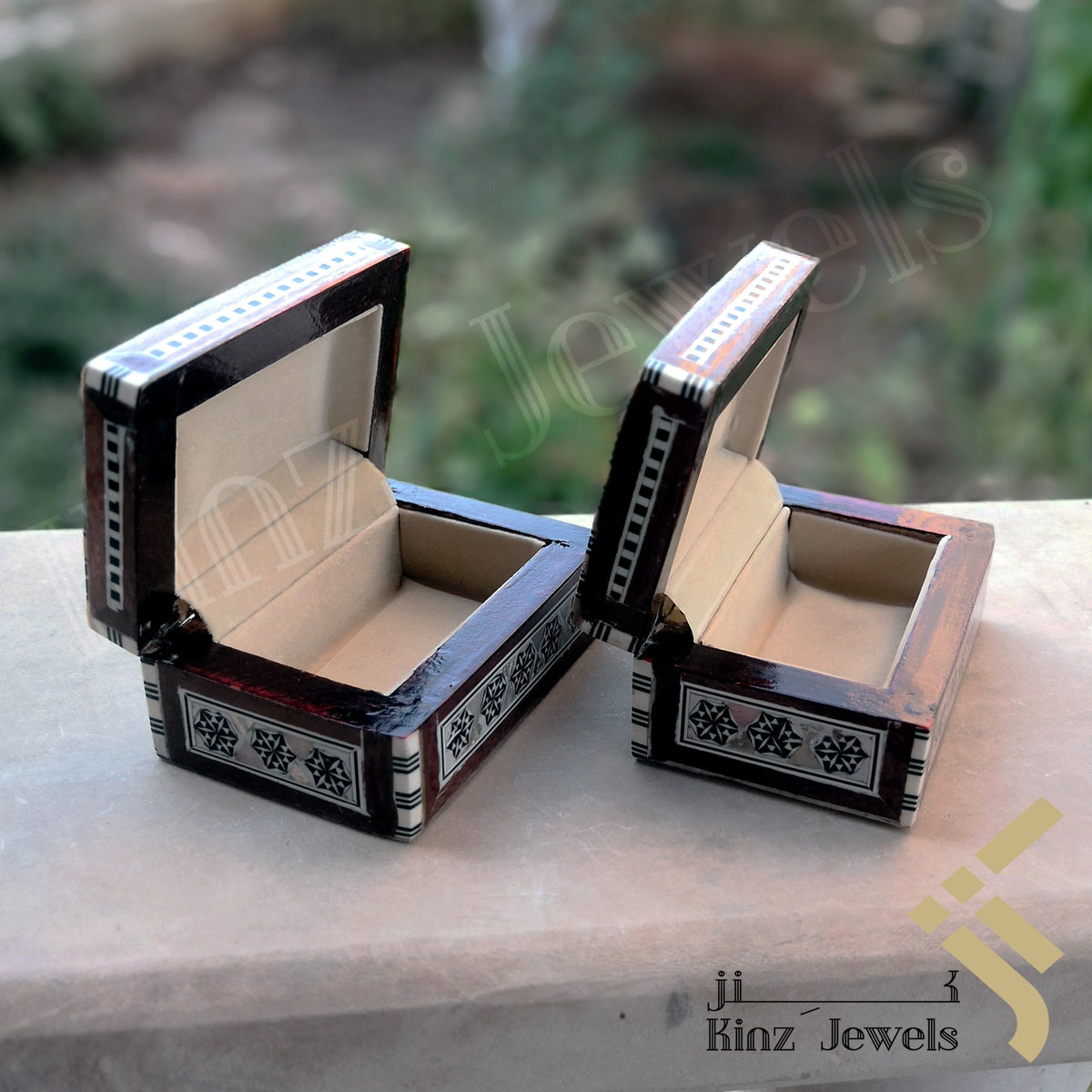 Small Handcrafted Premium Arabisc Mosaics Mother Of Pearl Box