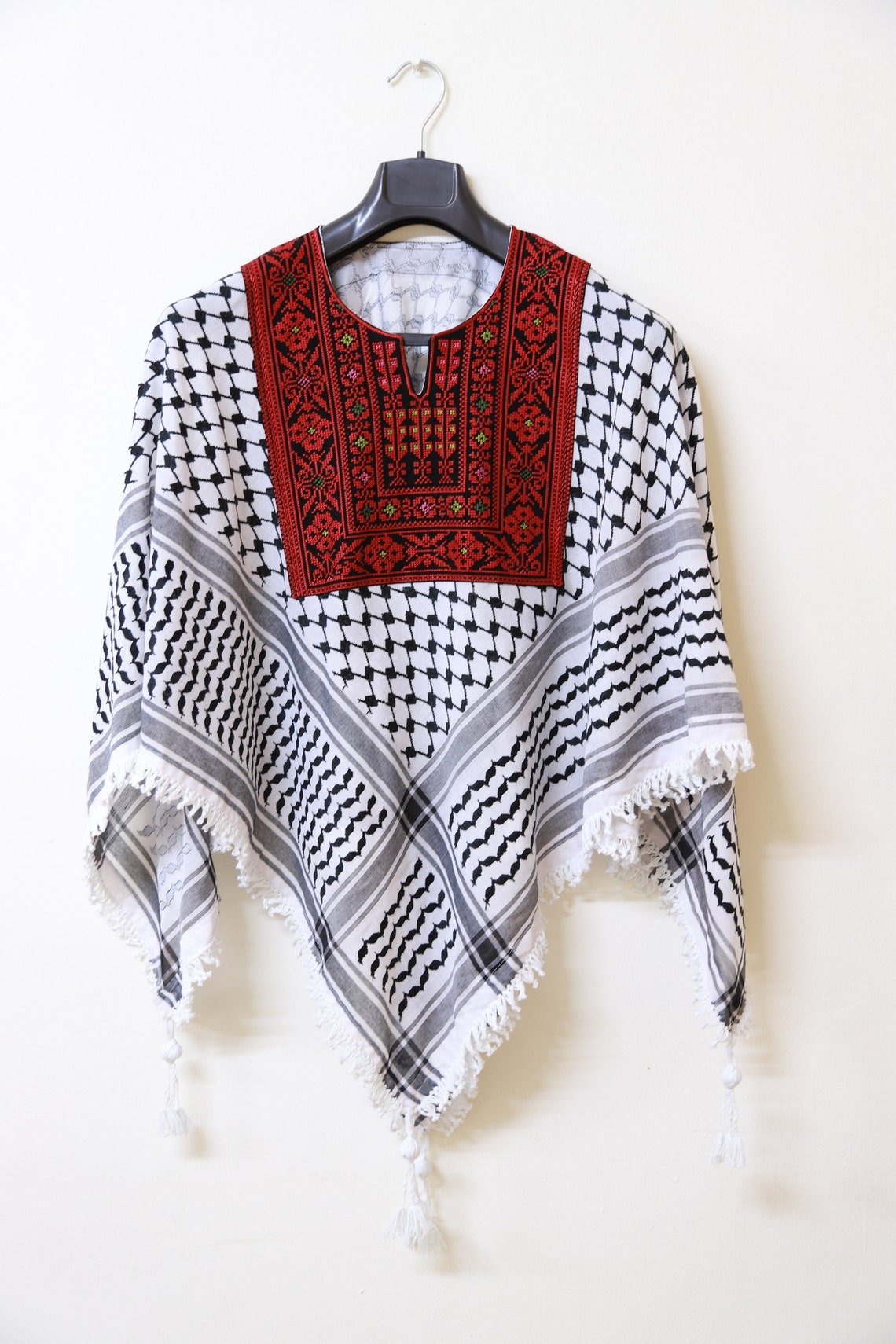 Keffiyeh Tatreez Blouse, Palestinian keffiyeh , Embroidery