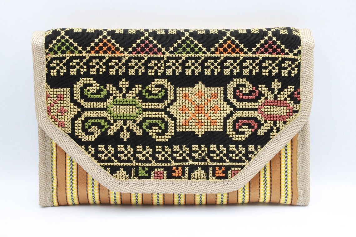 Palestinian Embroidered wallet Embroidered Palestine Tatreez Wallets