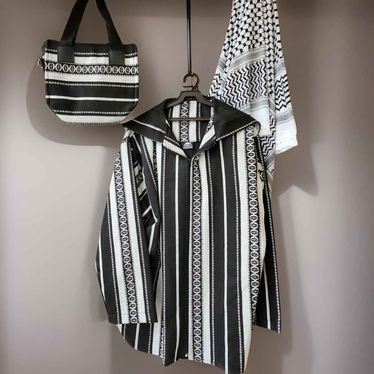 Unisex Sadu Jacket Bedouin Jacket Black And White