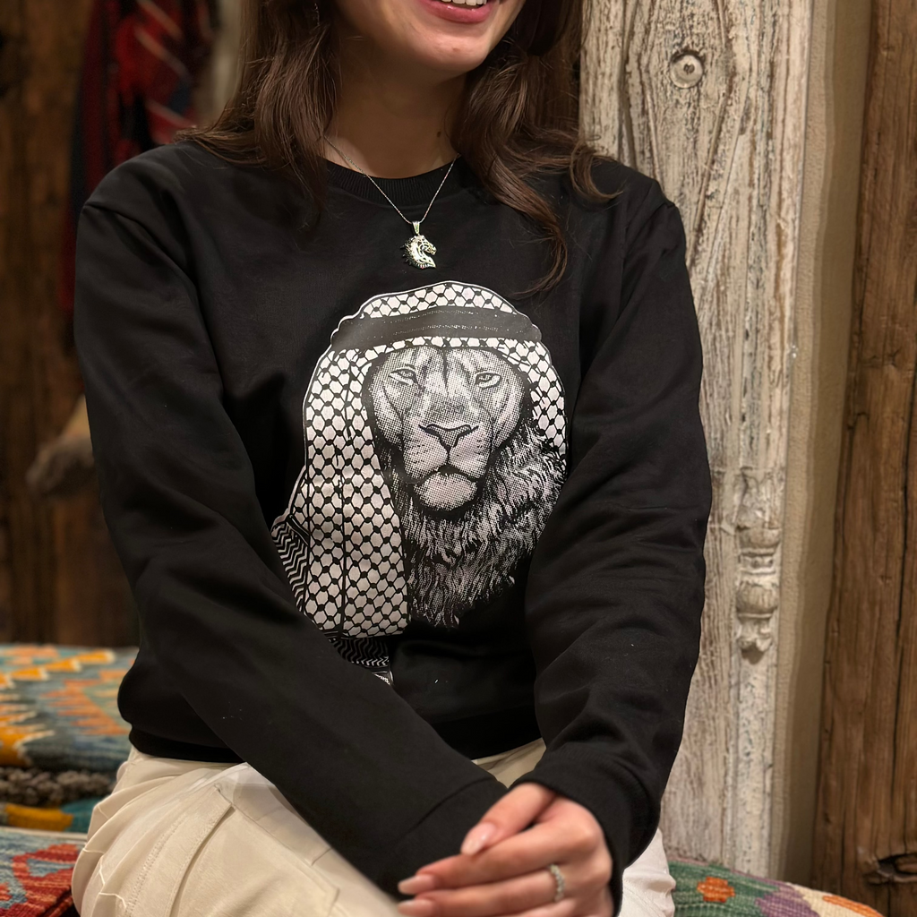 Unisex Lion Wearing Hatta Hoodie Sweatshirt