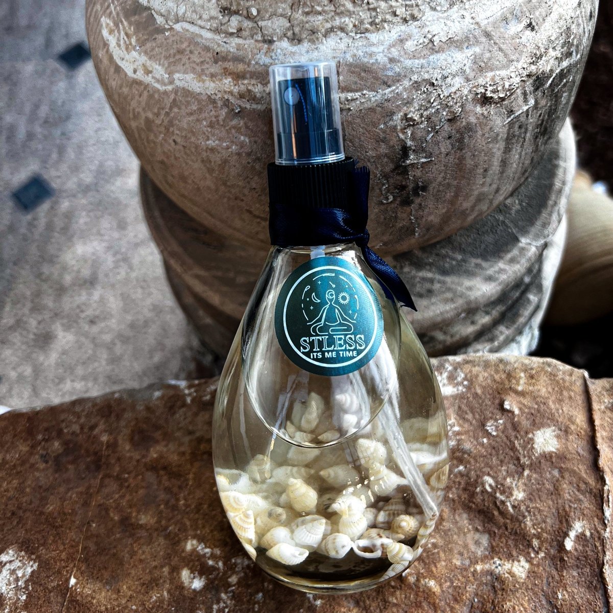 Natural Lavender and Lemon Extract Hydrosol Pillow Spray, Skin And Hair