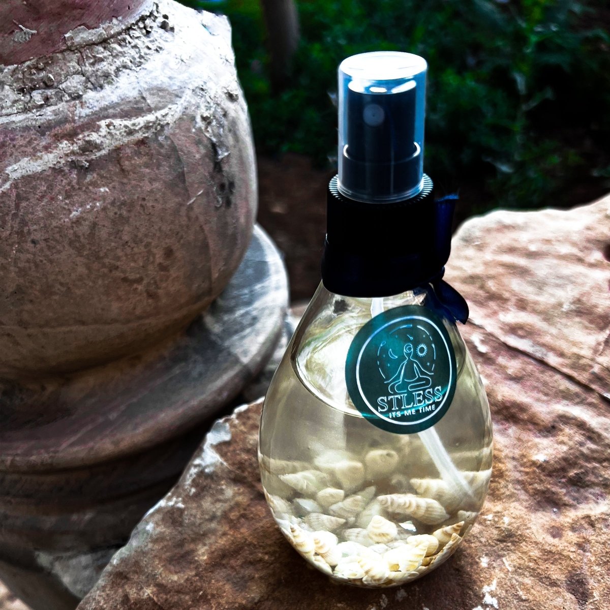 Natural Lavender and Lemon Extract Hydrosol Pillow Spray, Skin And Hair