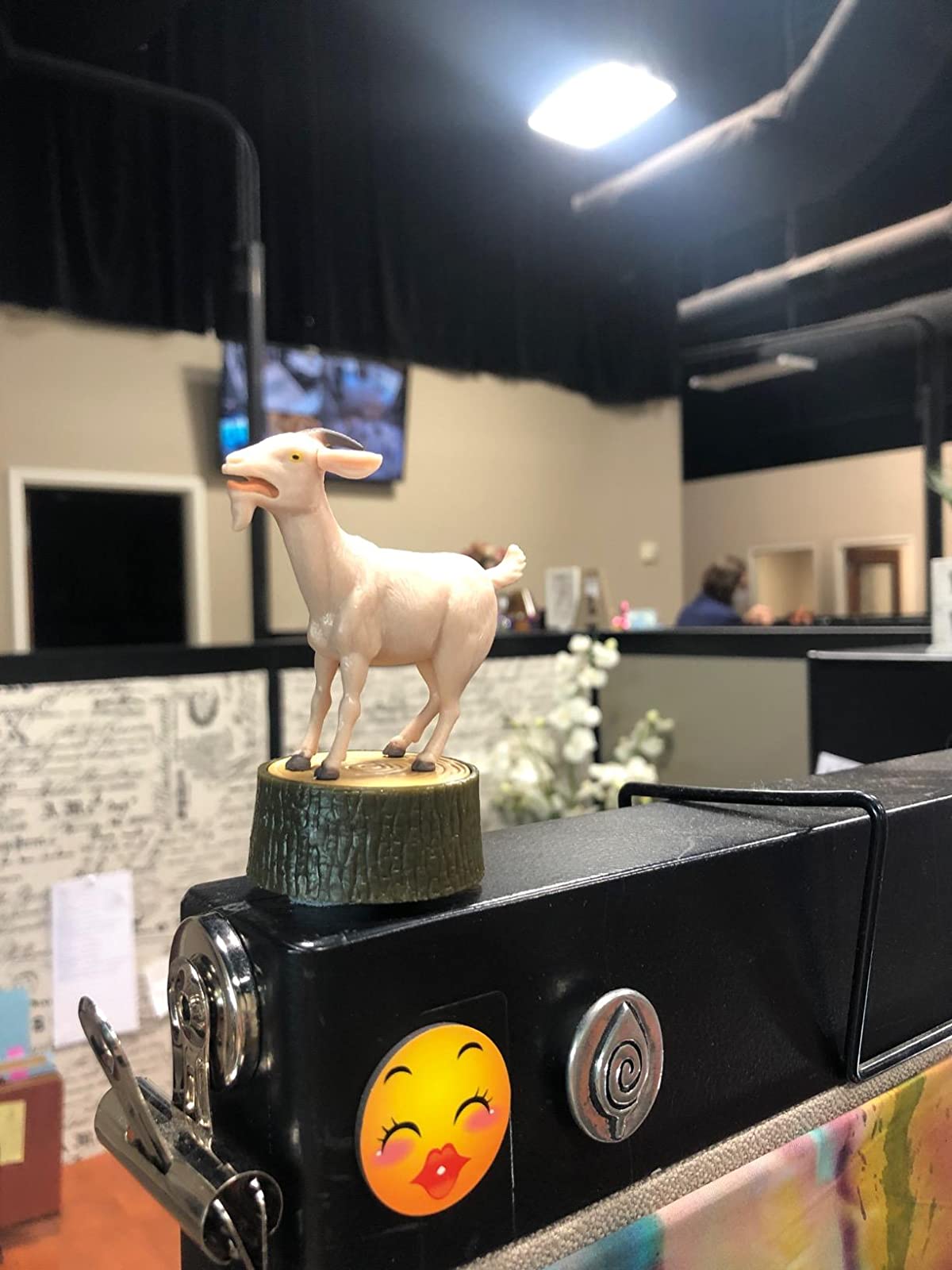 The Screaming Goat (Book & Figure)