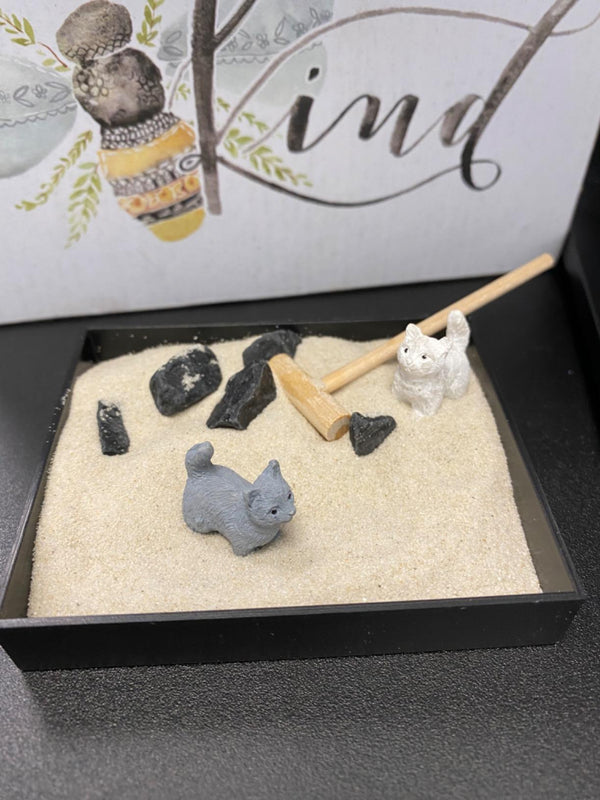Small Cute Zen Garden Litter Box: A Little Piece of Mindfulness (RP Minis)