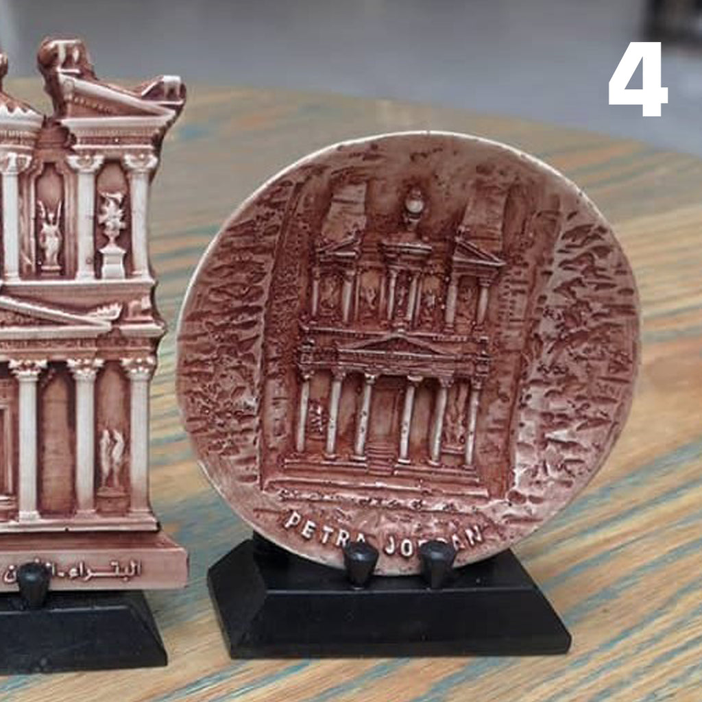 Small Personalized Petra Stand High-grade Resin Craft