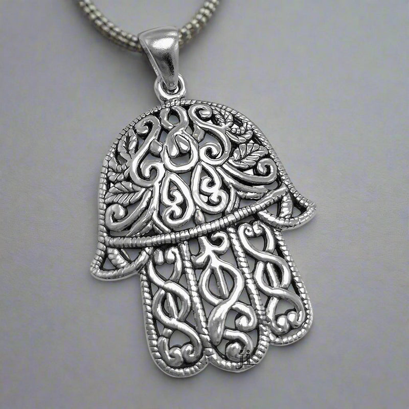 Silver Antique Design Hamsa Design Pendant