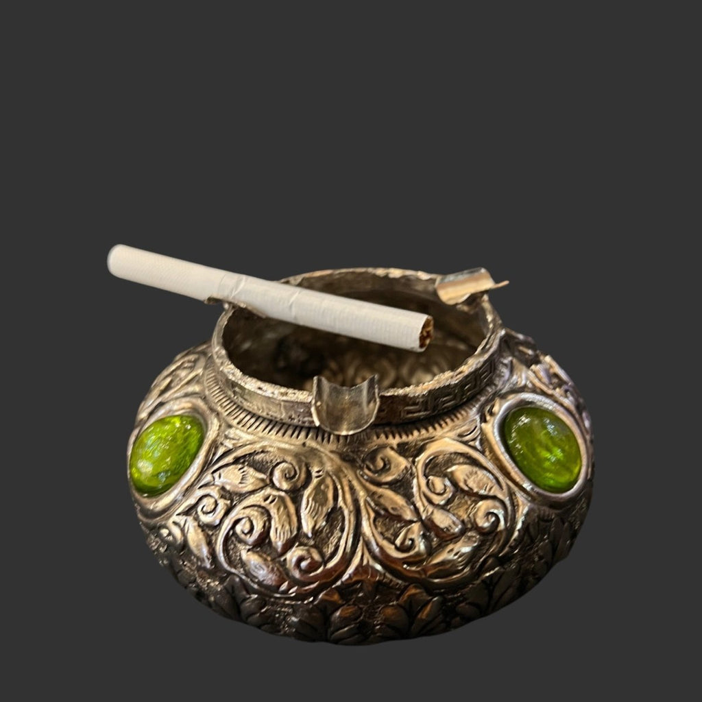 High Quality Antique White Metal Ashtray With Stones