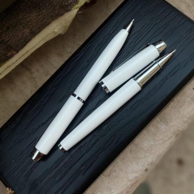 High Quality Pen Set With Elegant Wooden Box