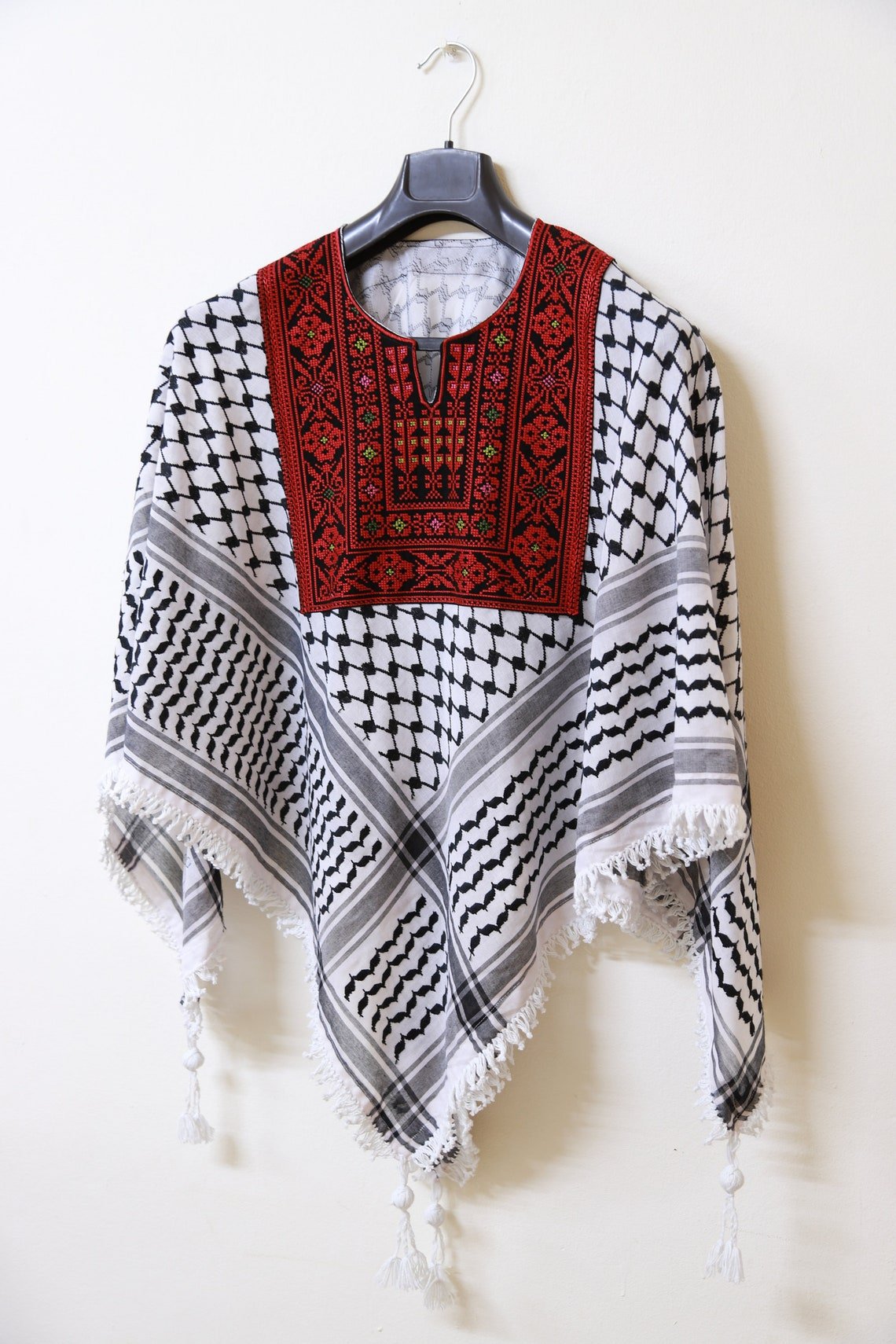 Keffiyeh Tatreez Blouse, Palestinian keffiyeh , Embroidery