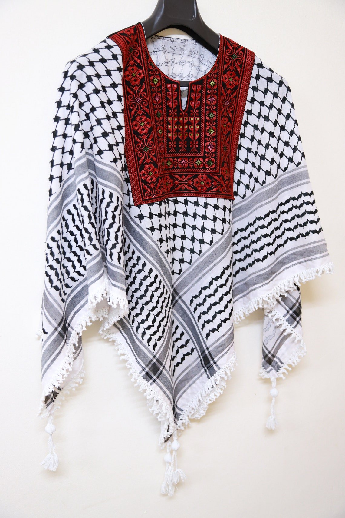 Keffiyeh Tatreez Blouse, Palestinian keffiyeh , Embroidery