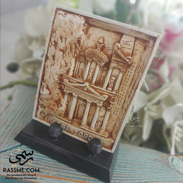 Petra Stand High-grade Resin Craft