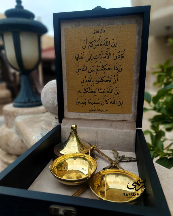 Large Personalized Law Justice Brass Balance with Box Set هدية لمحامي